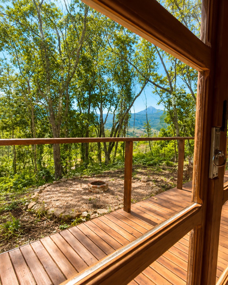 Vista do deck para a montanha